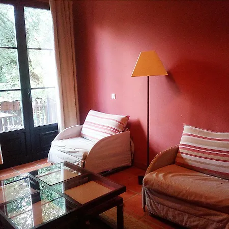 Отель Rural El Jardin De La Hilaria Valsain