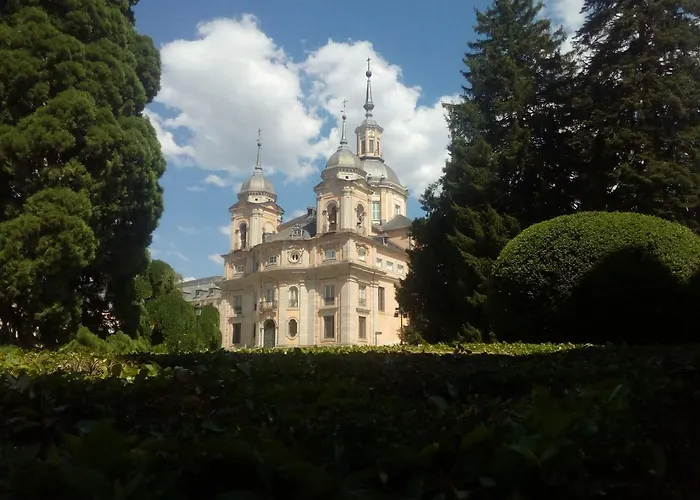 Rural El Jardin De La Hilaria Valsain