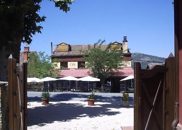 Hotel Rural El Jardin De La Hilaria Valsain